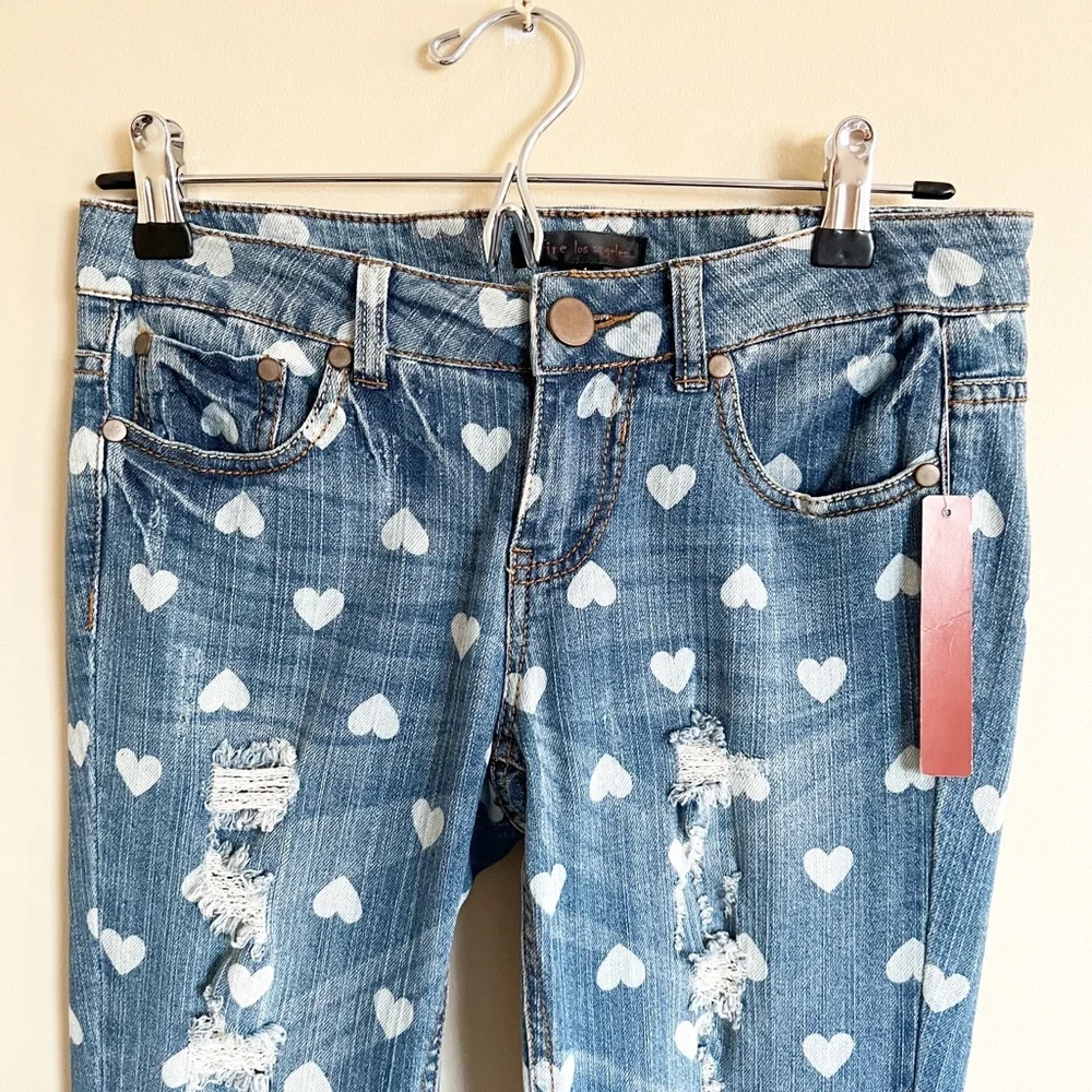 Heart Design Fire Los Angeles Distressed Skinny Jeans Size 1 New With Tags!